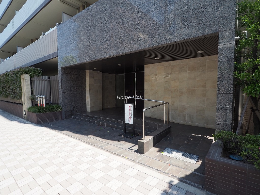 リビオ小豆沢公園アゼニス　エントランス